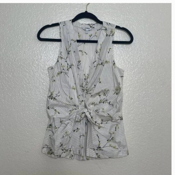 ⭐️ Tie Bottom Striped Floral Business Casual Work Minimalist Chic Glam Blouse - Picture 2 of 5